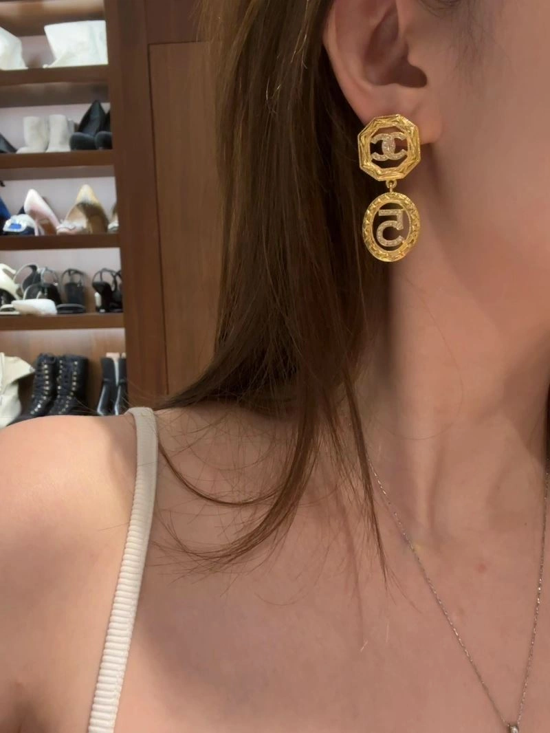 Reliable Chanel Earrings 231159