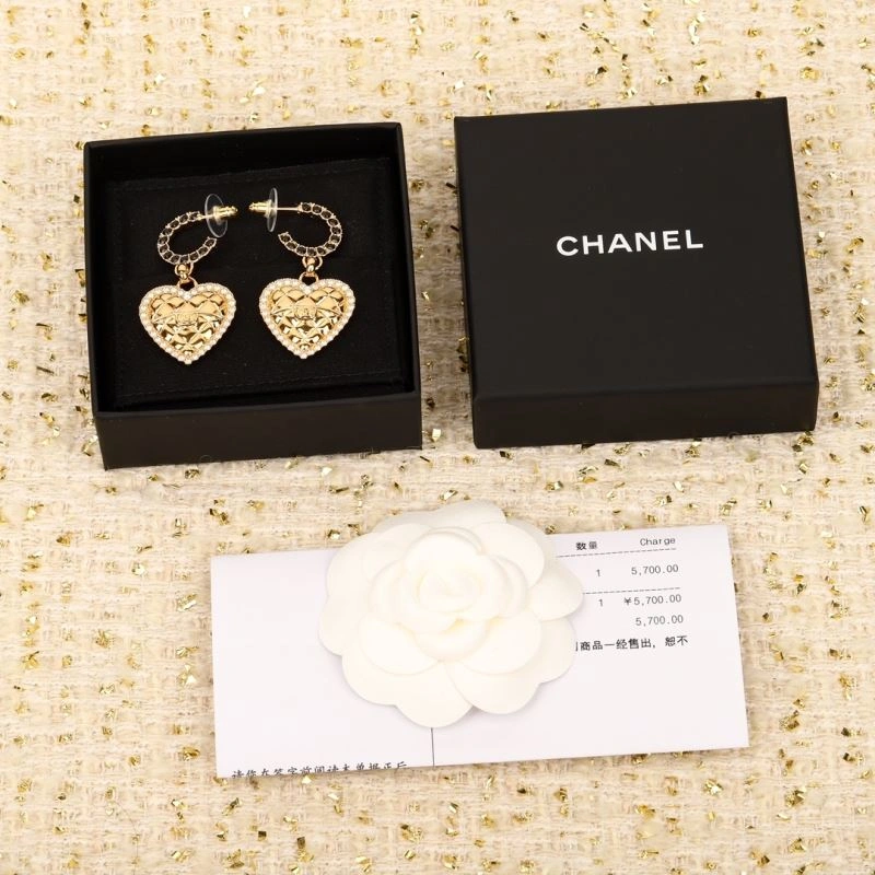 Sporty Chanel Earrings 231160