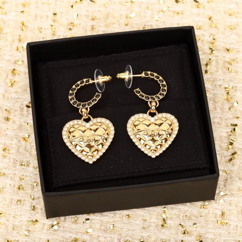 Sporty Chanel Earrings 231160