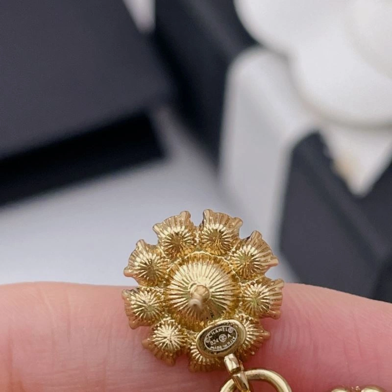 Chanel Earrings Functional 231184