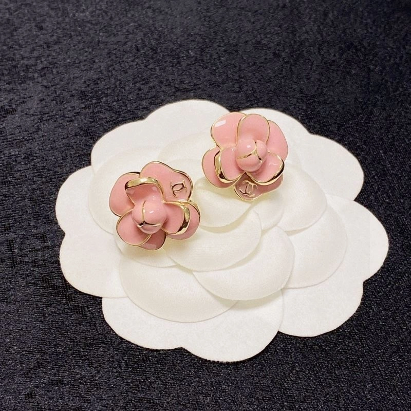 Chic Chanel Earrings 231136