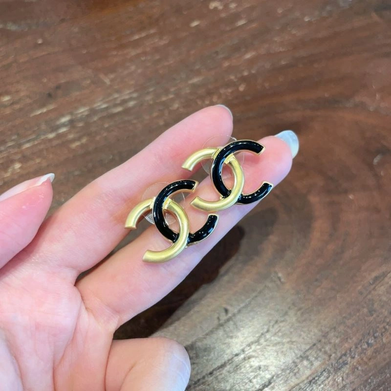 TimelessDesign Chanel Earrings 231158