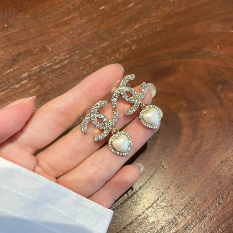 Durable Chanel Earrings 231144