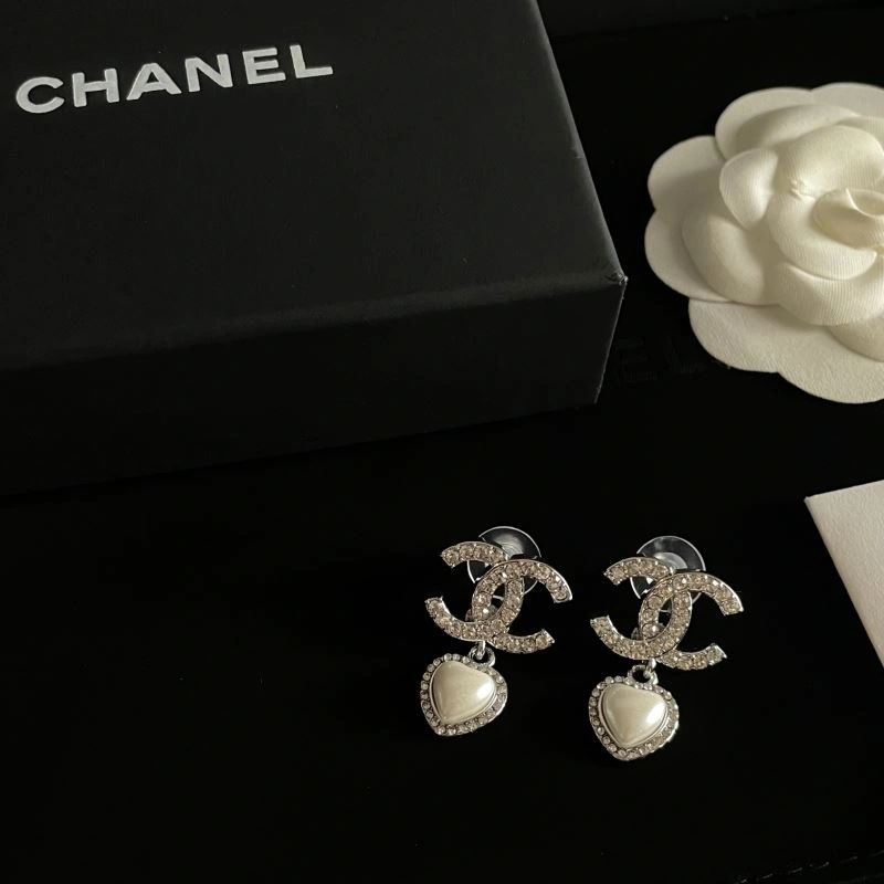 Casual Chanel Earrings 231130