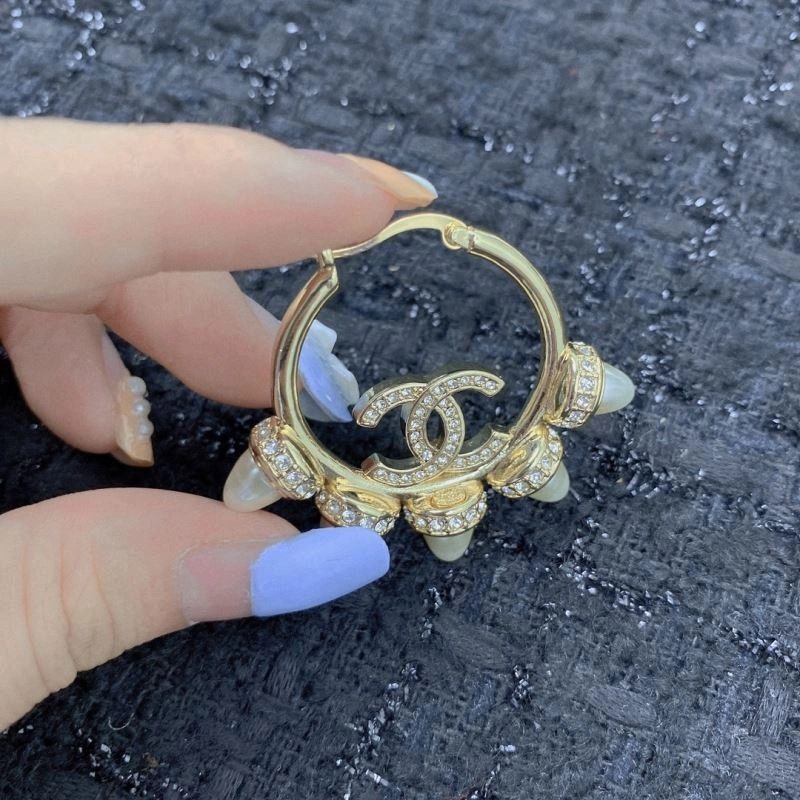 Lightweight Chanel Earrings 231127