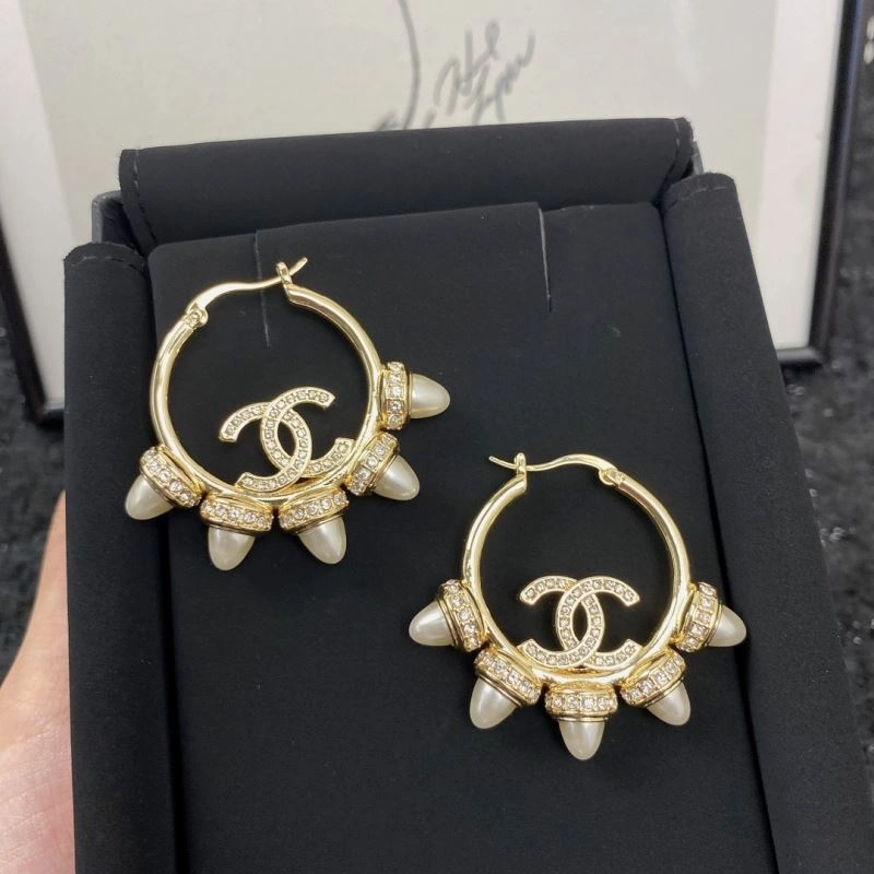 Lightweight Chanel Earrings 231127