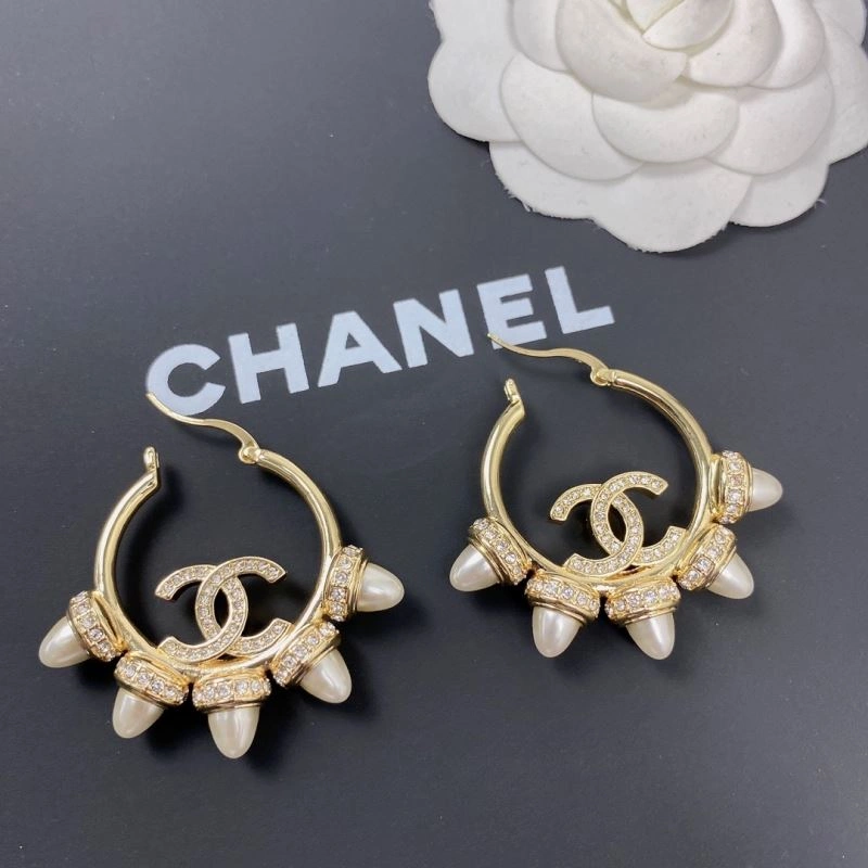 Lightweight Chanel Earrings 231127