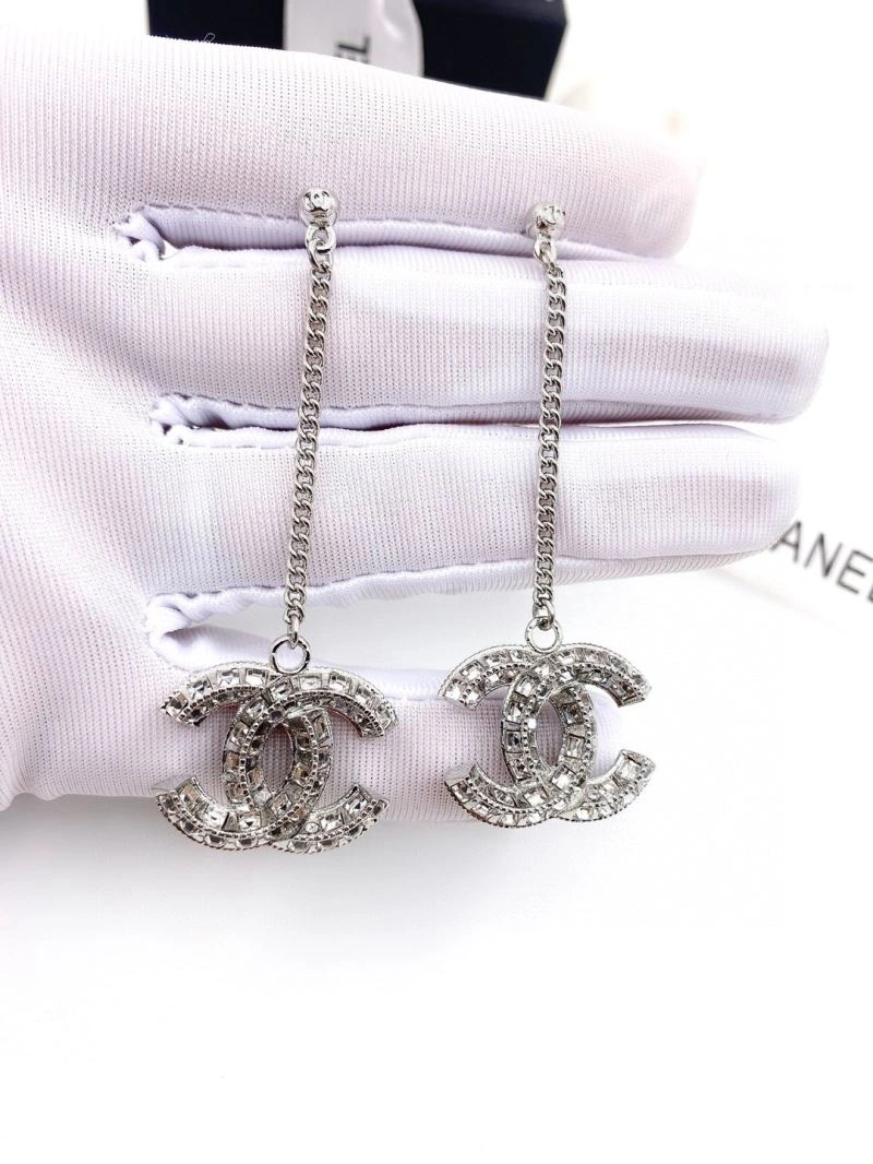 Chanel Earrings Breathable 231157