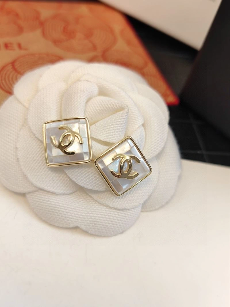 Premium Chanel Earrings 231126