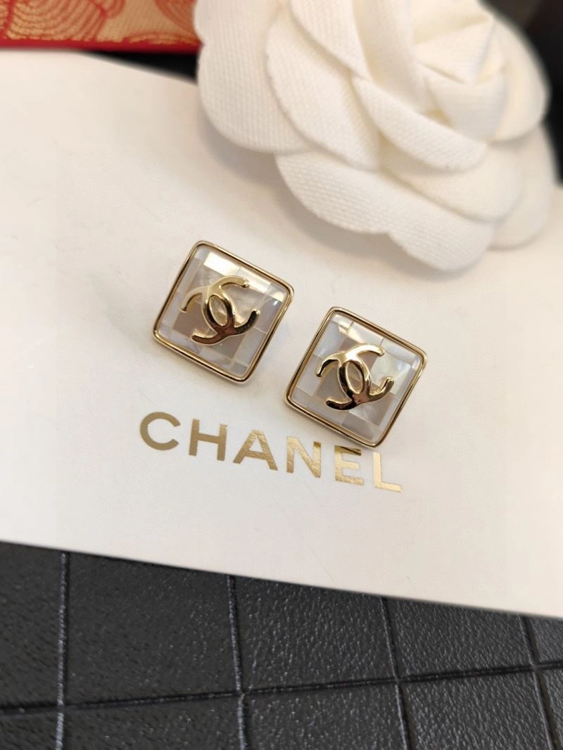 Premium Chanel Earrings 231126