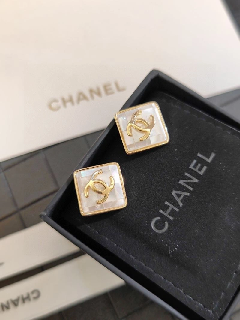 Premium Chanel Earrings 231126