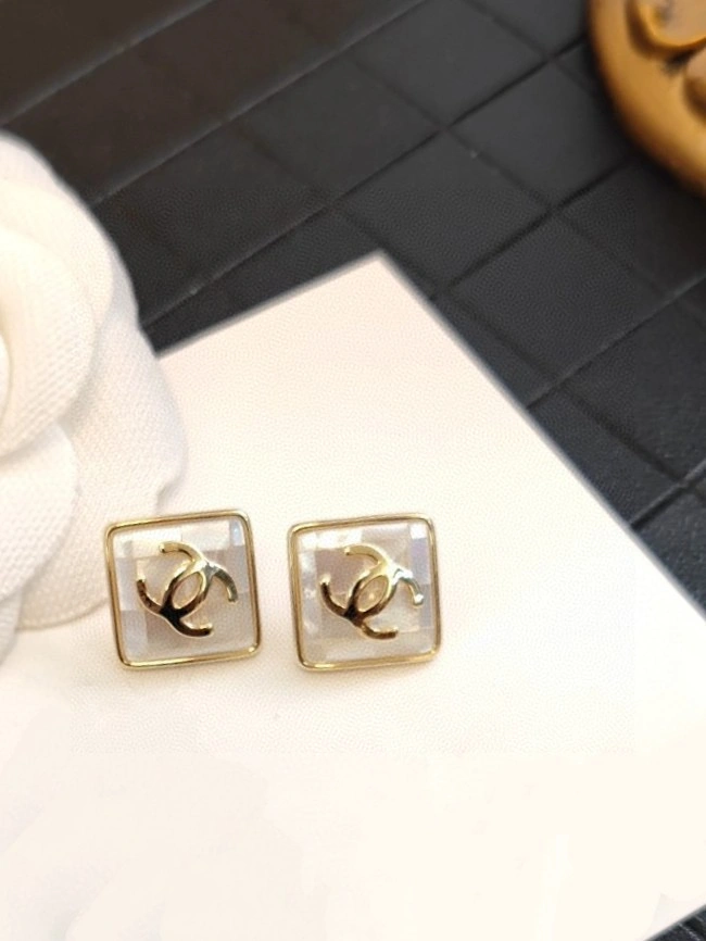 Premium Chanel Earrings 231126