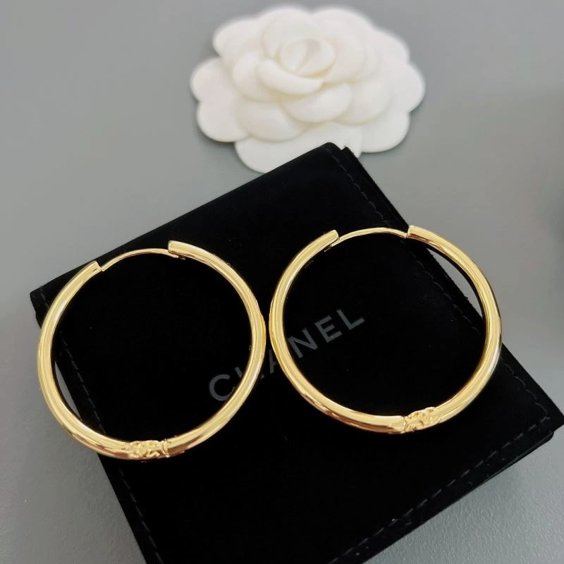 Popular Chanel Earrings 231115