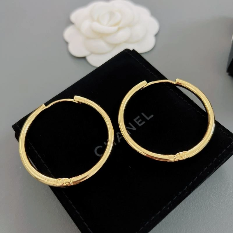 Popular Chanel Earrings 231115