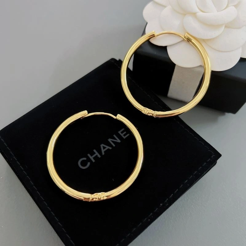 Popular Chanel Earrings 231115