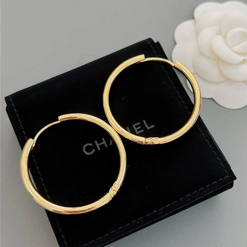 Popular Chanel Earrings 231115