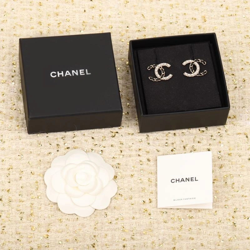 Chanel Earrings Stylish 231104