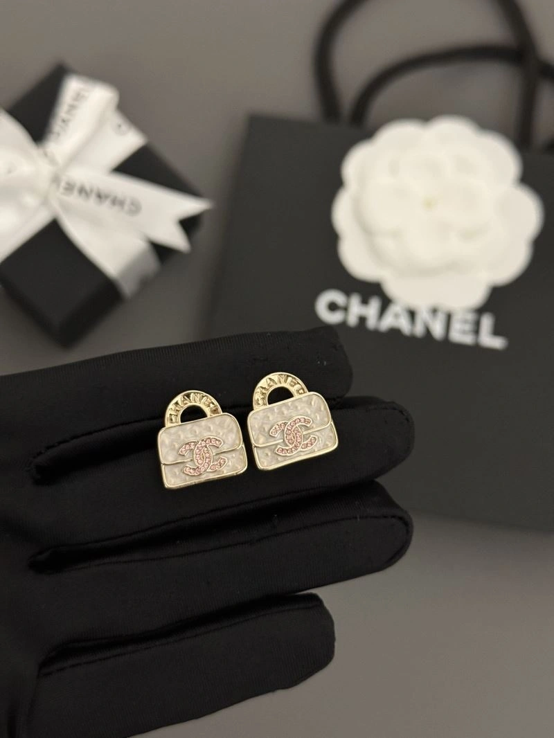 TravelReady Chanel Earrings 231108