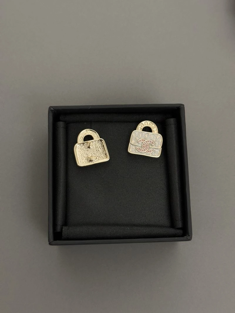 TravelReady Chanel Earrings 231108