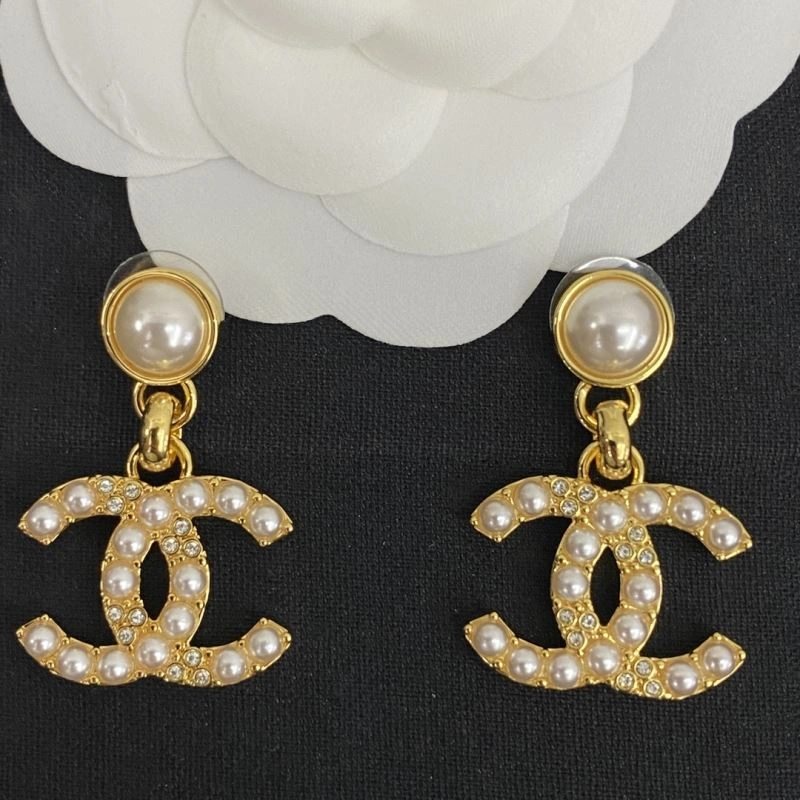 Chanel Earrings Vibrant 231143