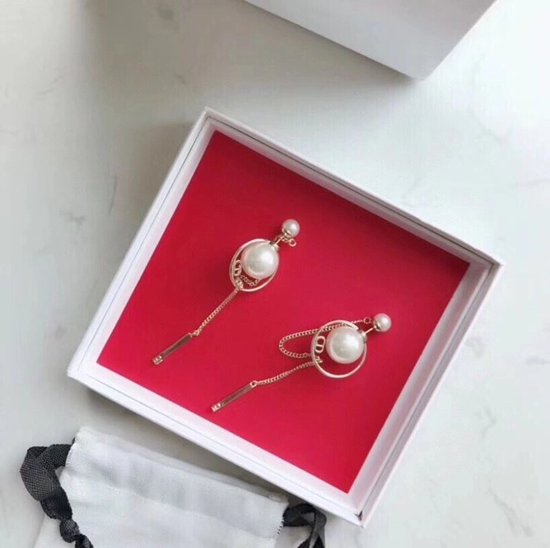 Chanel Earrings Lightweight 231095
