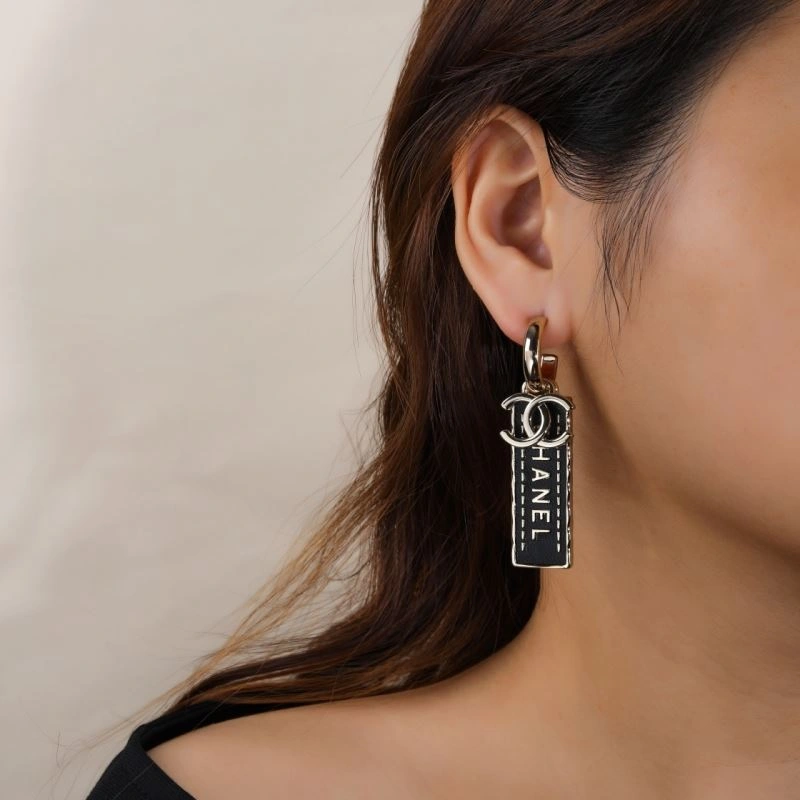 FreshLook Chanel Earrings 231142