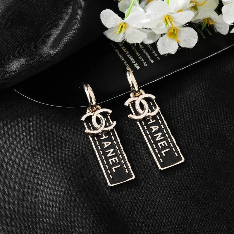 FreshLook Chanel Earrings 231142