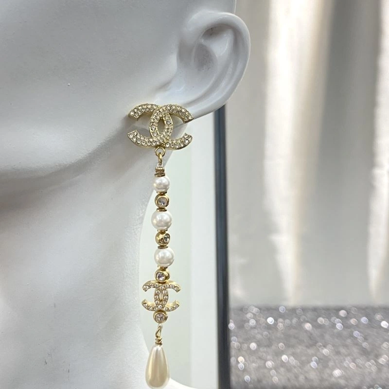 Chanel Earrings Youthful 231172
