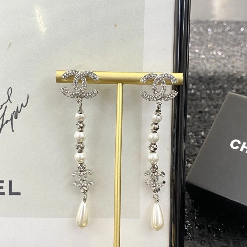 Chanel Earrings Youthful 231172