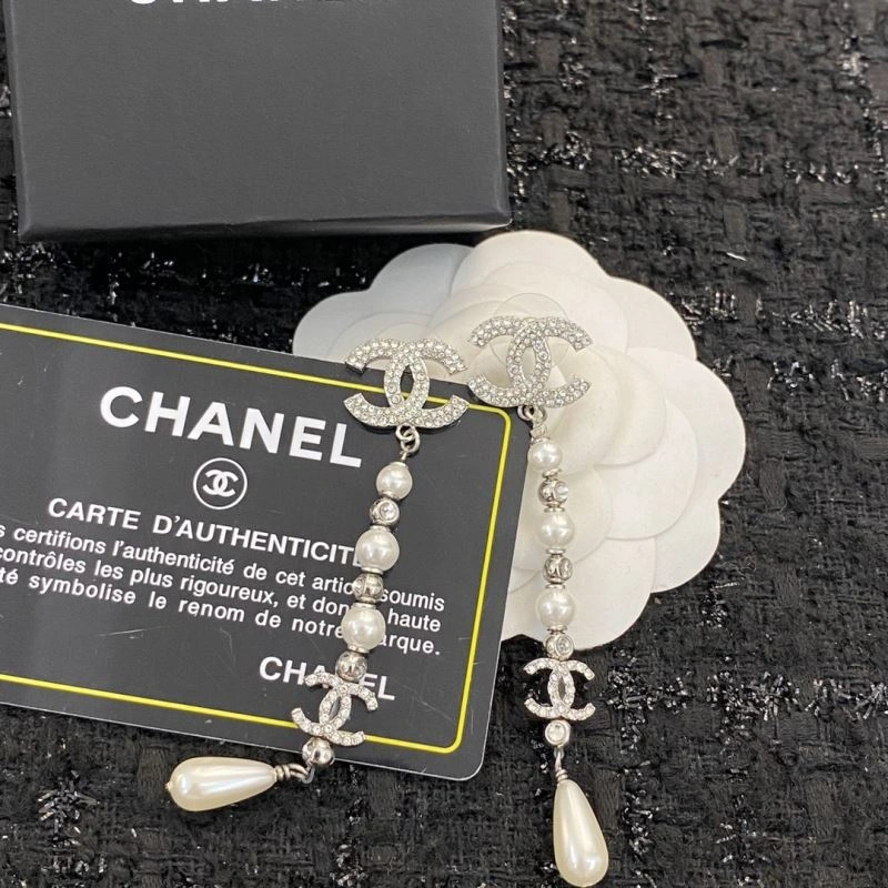 Chanel Earrings Youthful 231172