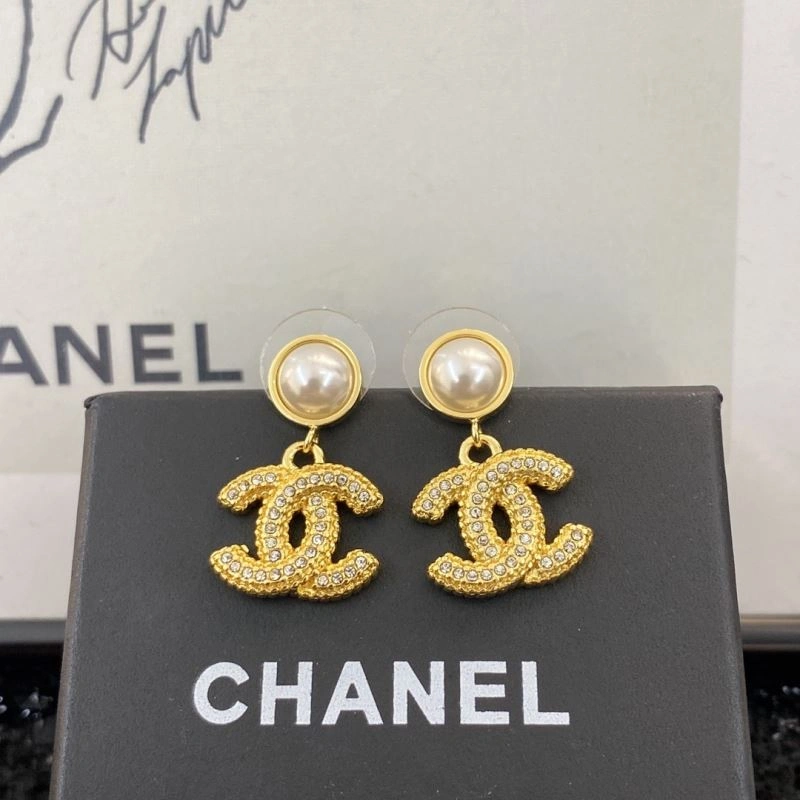 WaterResistant Chanel Earrings 231102