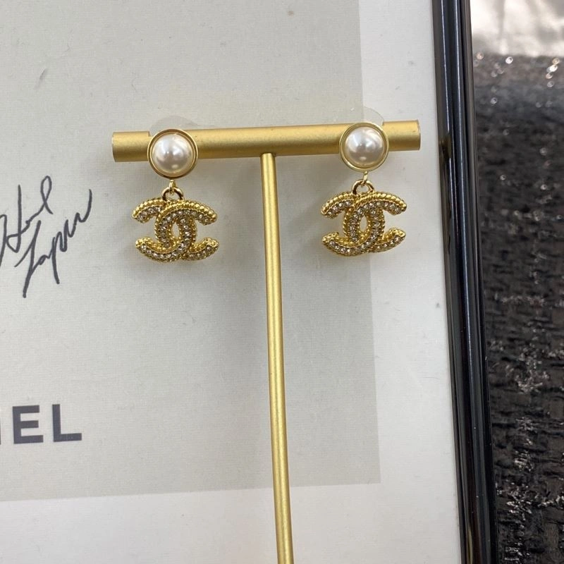 WaterResistant Chanel Earrings 231102