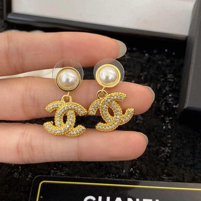 WaterResistant Chanel Earrings 231102