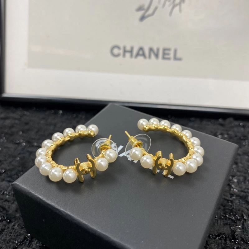 Versatile Chanel Earrings 231083