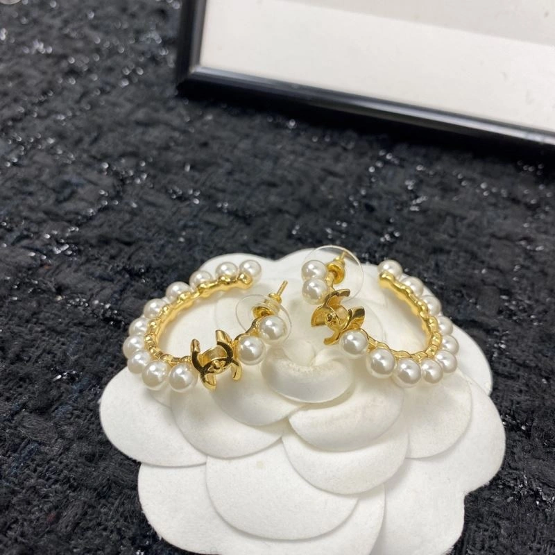 Versatile Chanel Earrings 231083