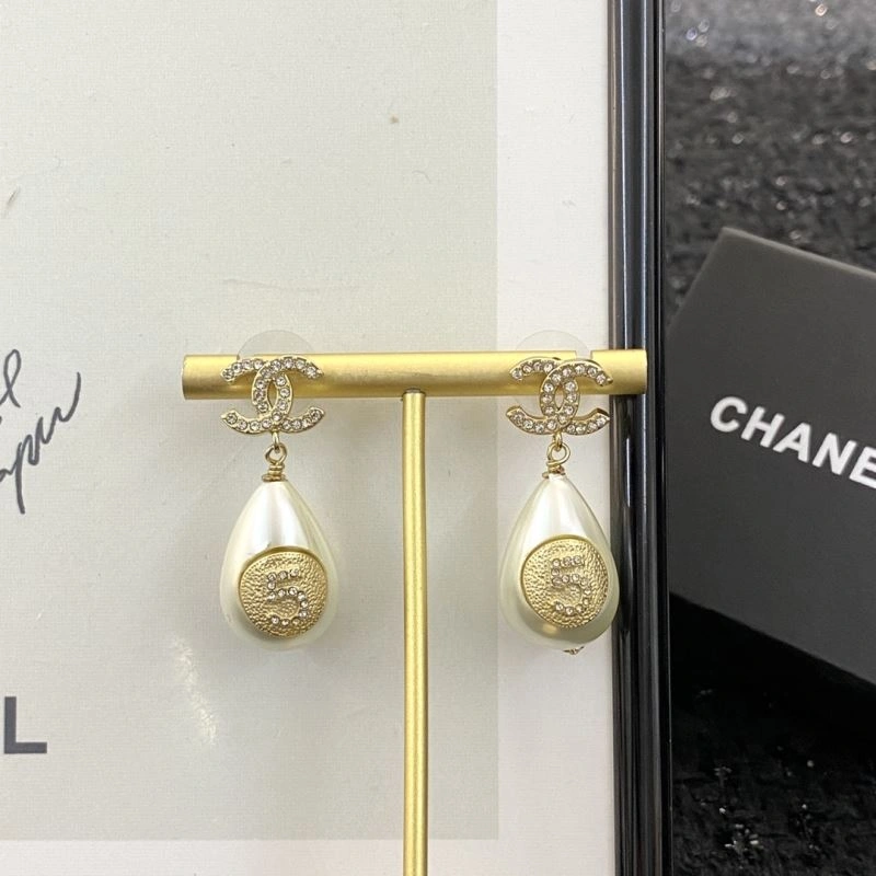 Chanel Earrings WellDesigned 231099