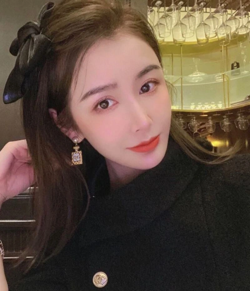 Chanel Earrings SmoothTexture 231065