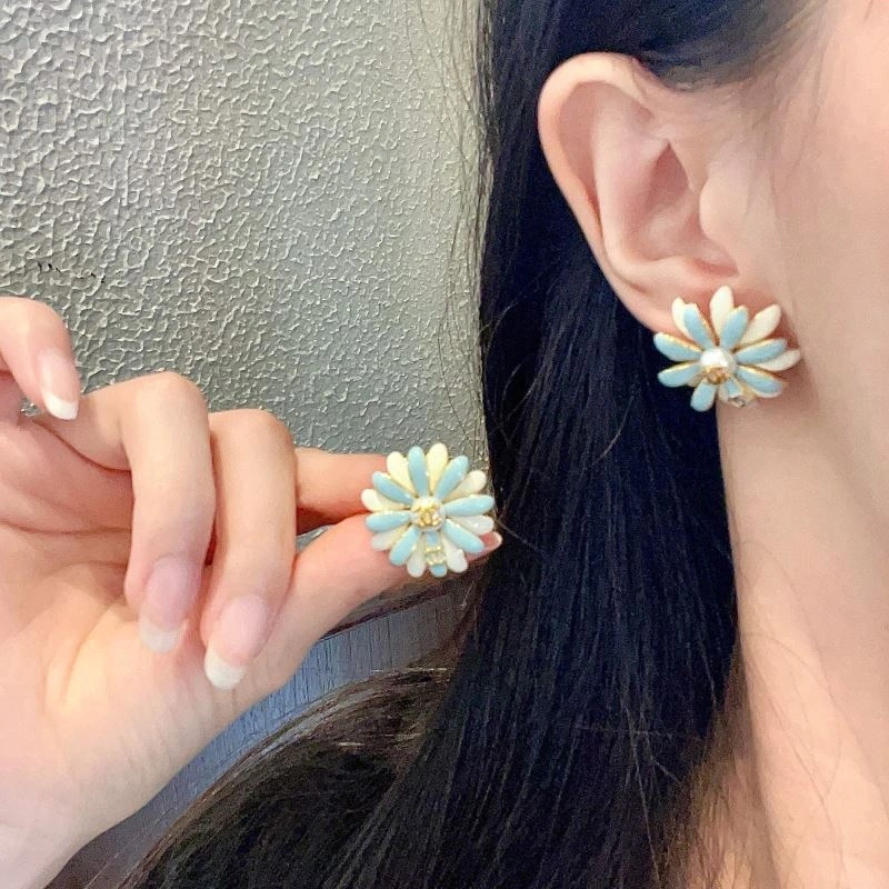 ZipUp Chanel Earrings 231061