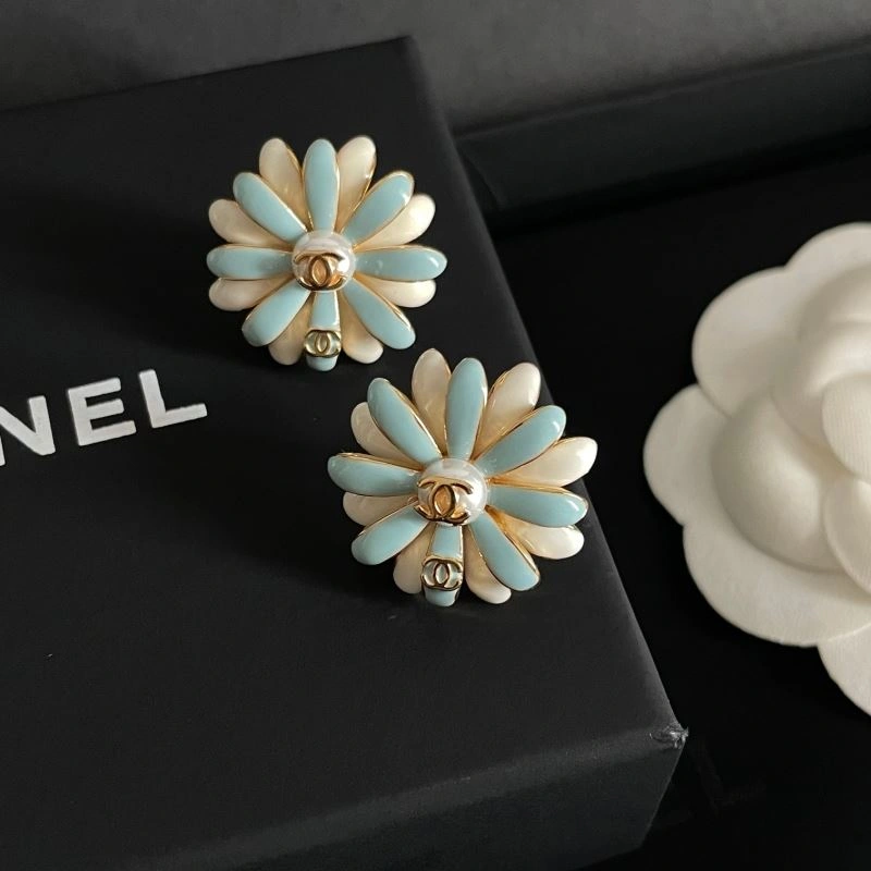 ZipUp Chanel Earrings 231061