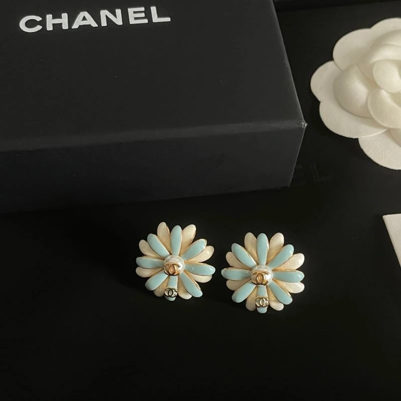 ZipUp Chanel Earrings 231061