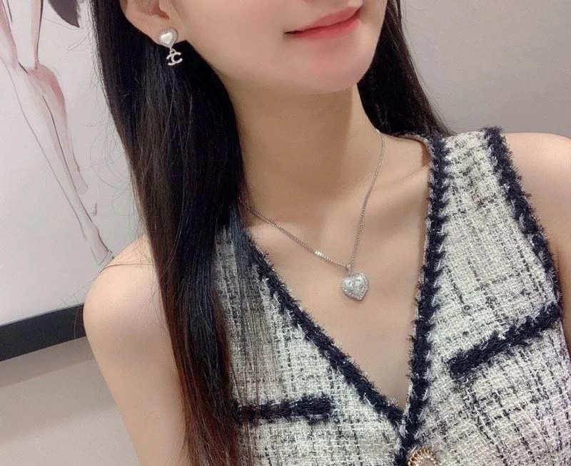BestValue Chanel Earrings 231116
