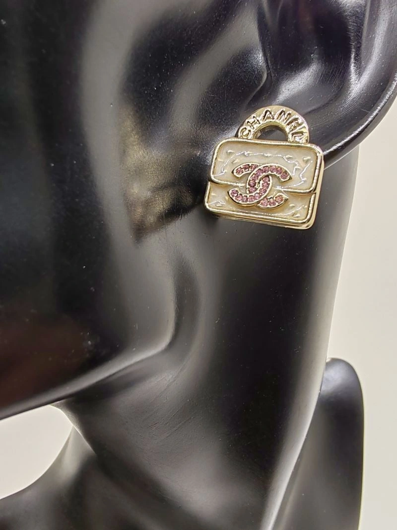 Chanel Earrings Breathable 231079