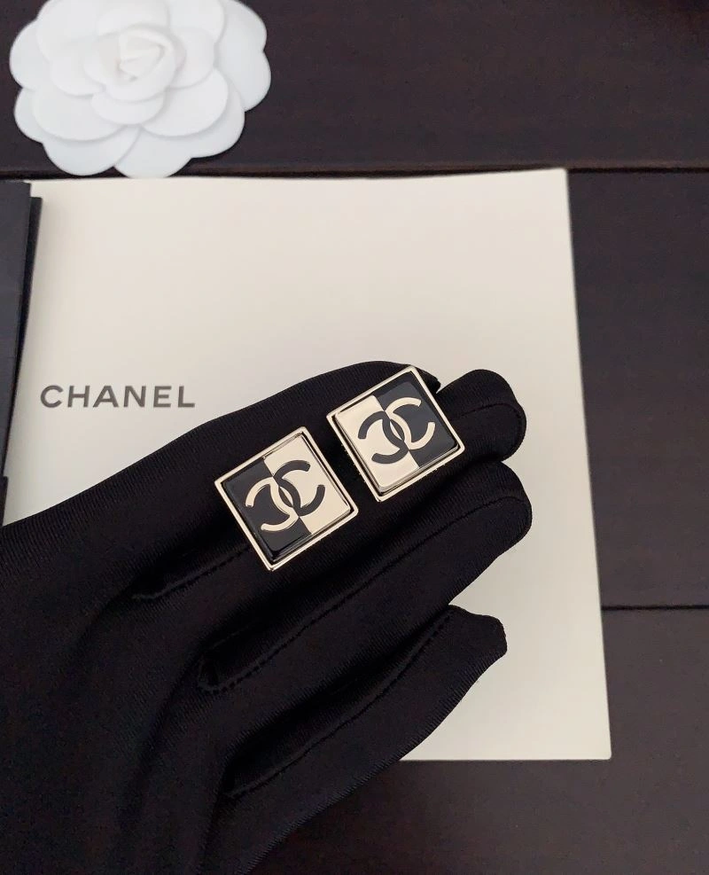 WellDesigned Chanel Earrings 231122