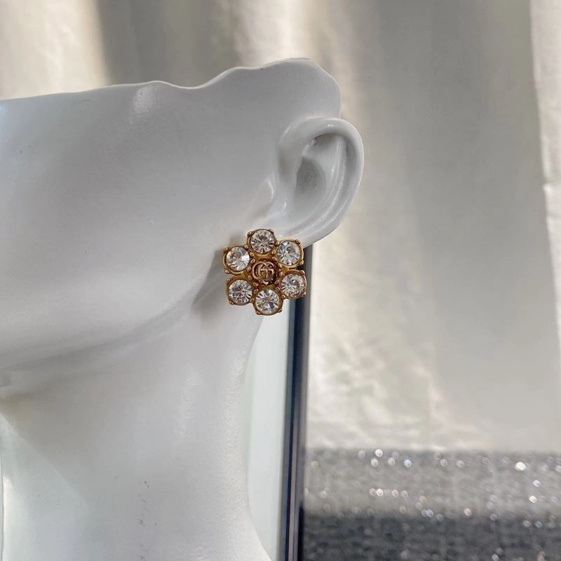 Trendy Chanel Earrings 230756