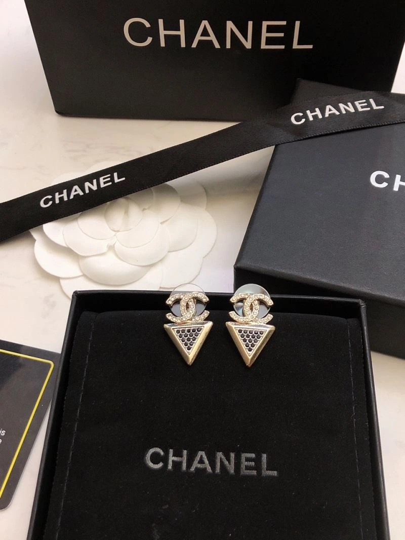 Affordable Chanel Earrings 230794