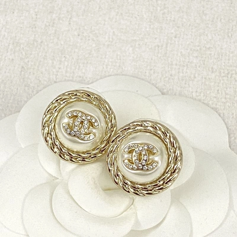 Chanel Earrings Affordable 230748