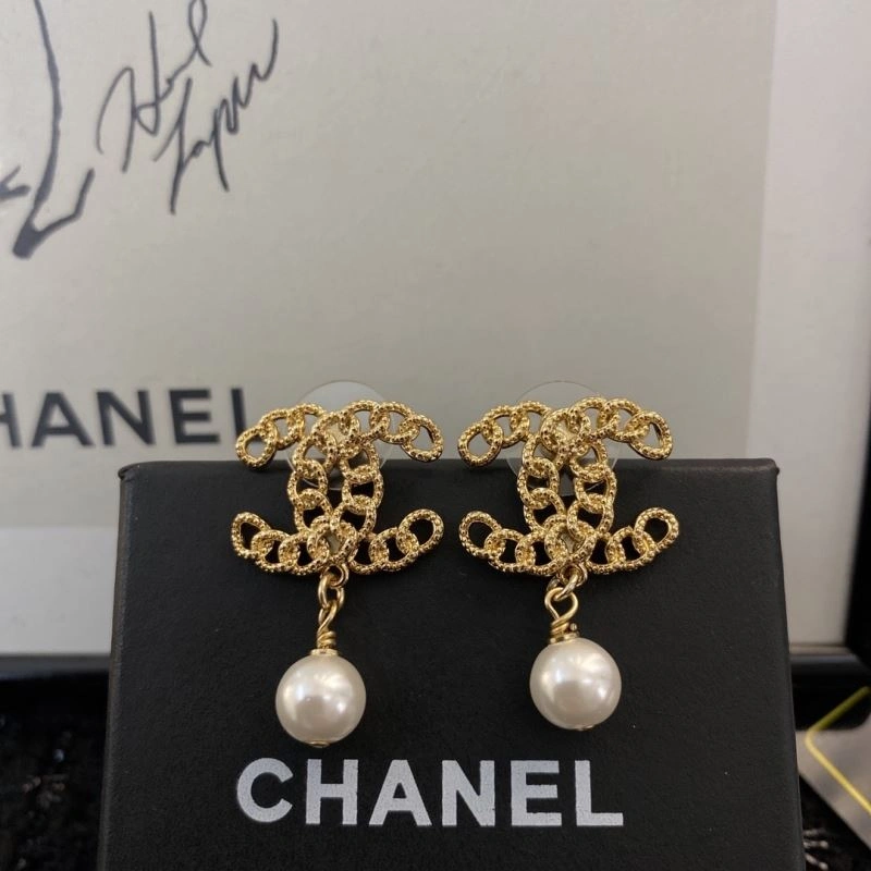 WrinkleFree Chanel Earrings 230757