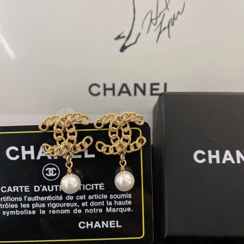 WrinkleFree Chanel Earrings 230757