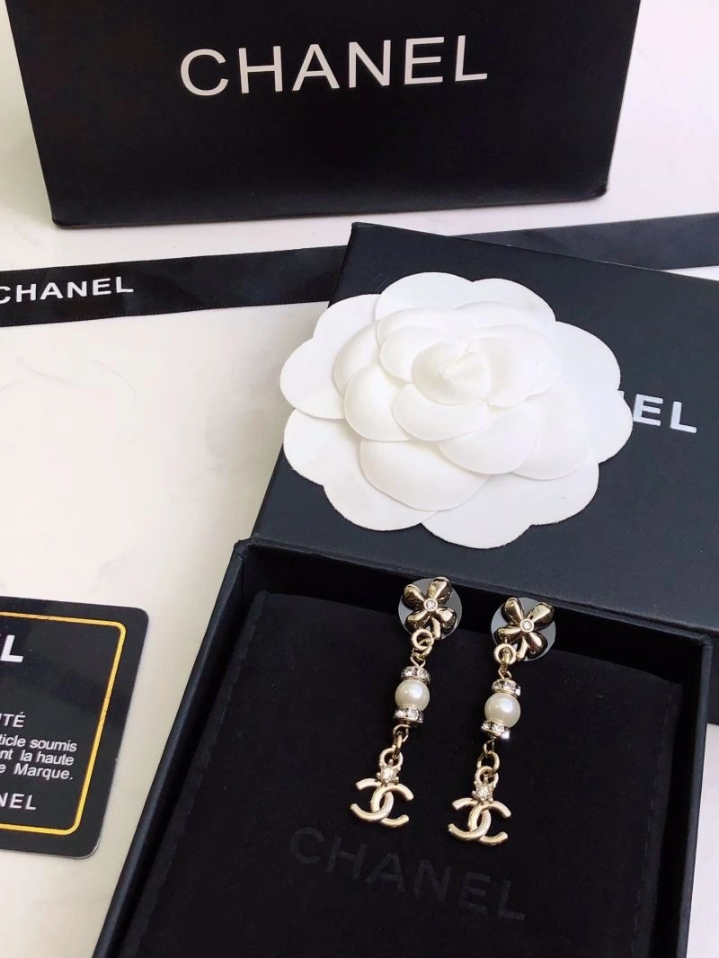Chanel Earrings SmoothTexture 230751