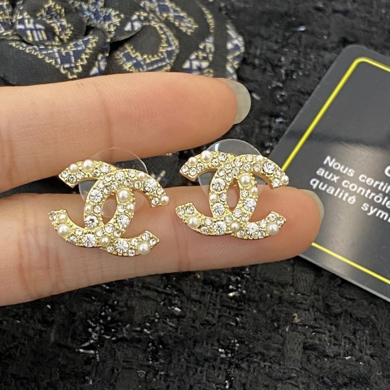 Popular Chanel Earrings 230742